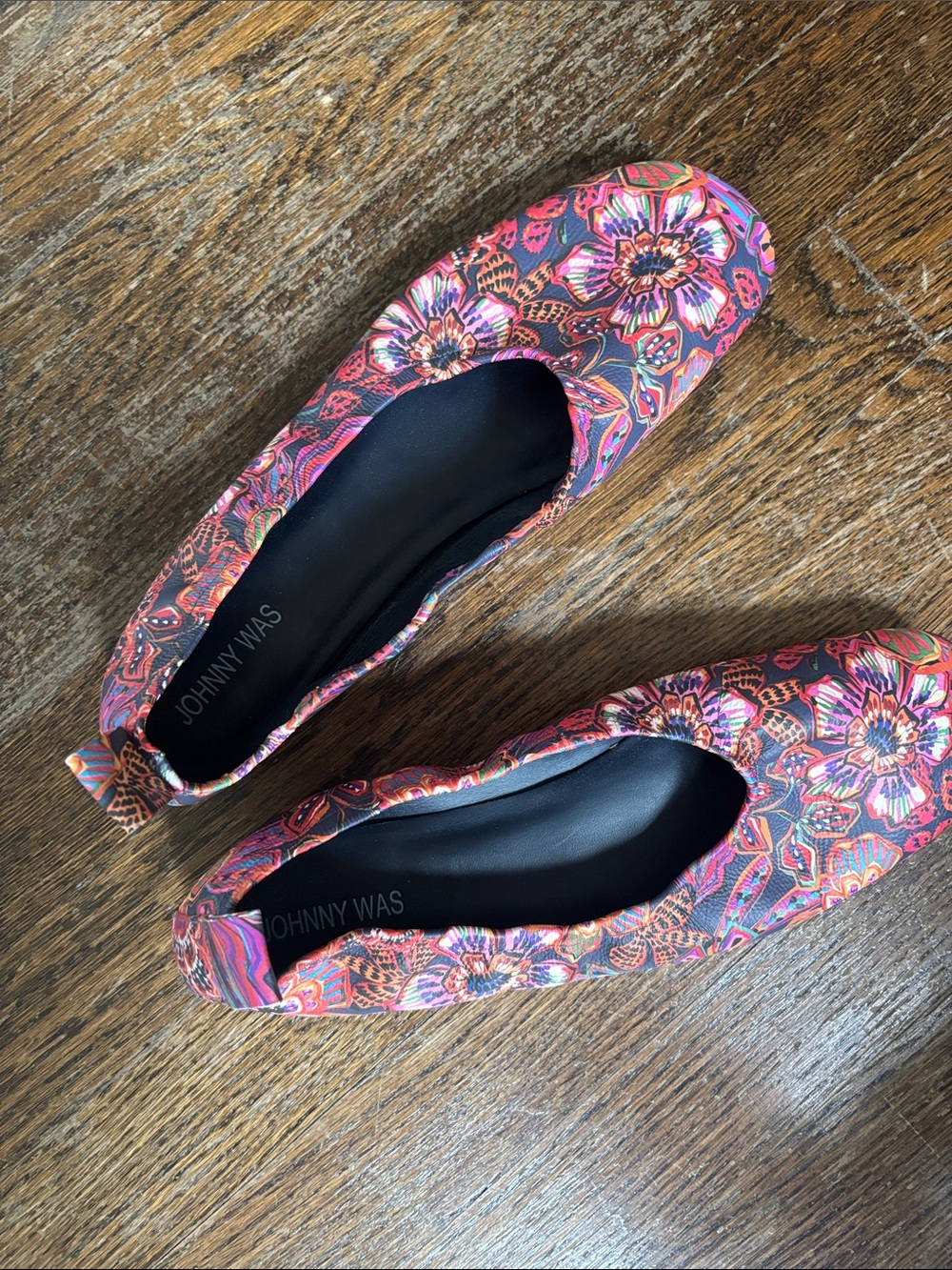Johnny Was Multicolor Floral Ballet Flats in Pink and Orange